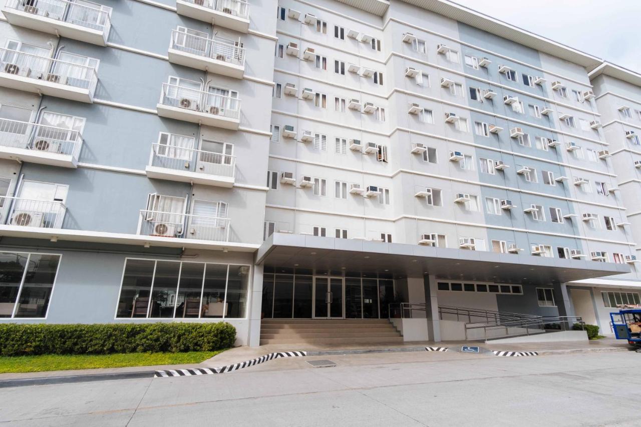 Reddoorz Premium @ Smdc Fairview Apartment Quezon City Exterior photo