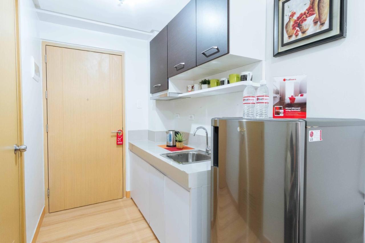 Reddoorz Premium @ Smdc Fairview Apartment Quezon City Exterior photo